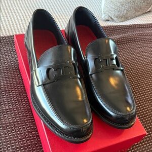 Carolina Herrera Black Leather Slip-On Loafers